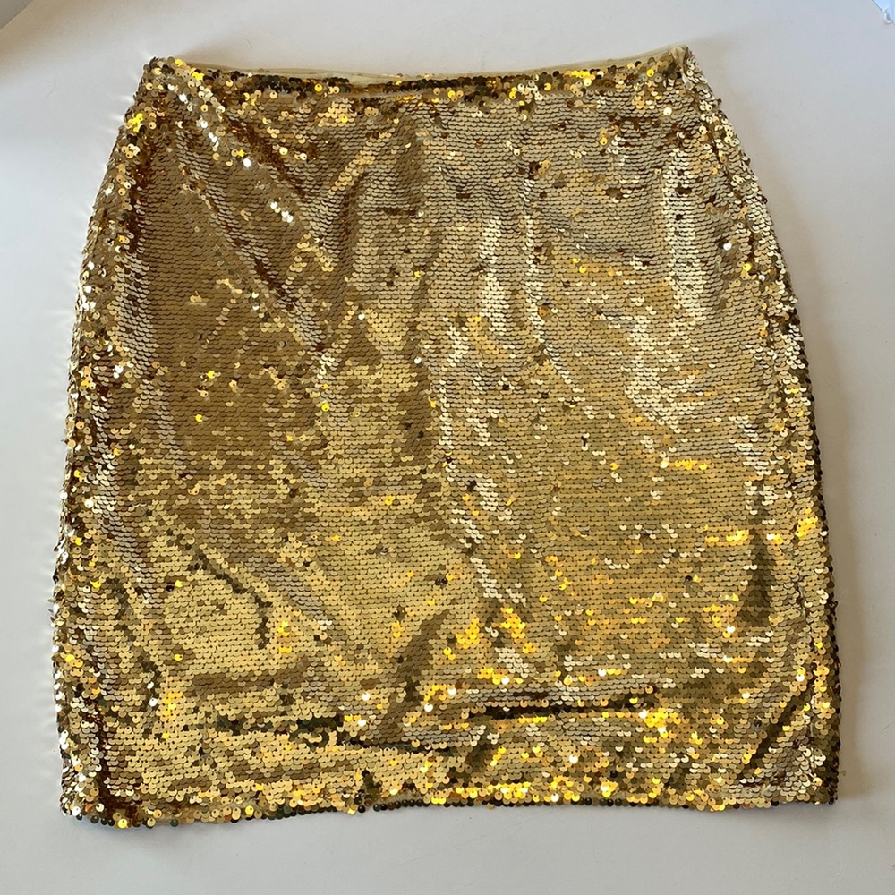 NWT Andrew Marc Gold Sequin Skirt (Size M)